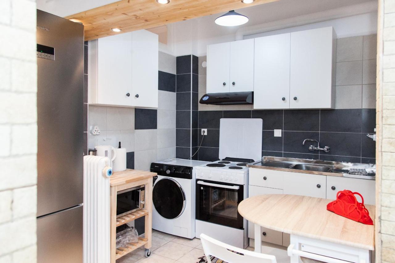 Cozy Apartment In Pireas المظهر الخارجي الصورة