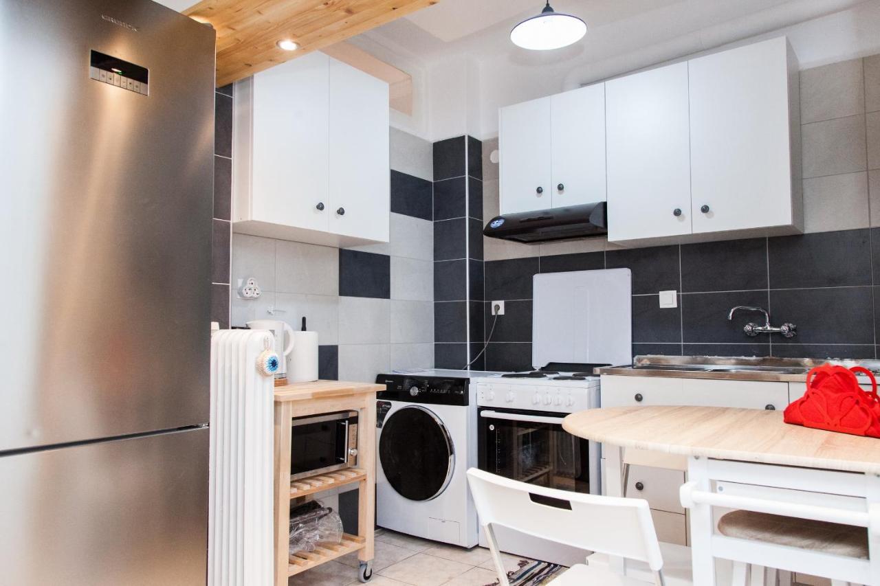 Cozy Apartment In Pireas المظهر الخارجي الصورة